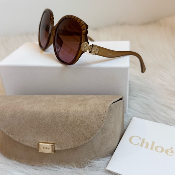 Authentic Chloe oversized sunglasses - Picture 8 of 10